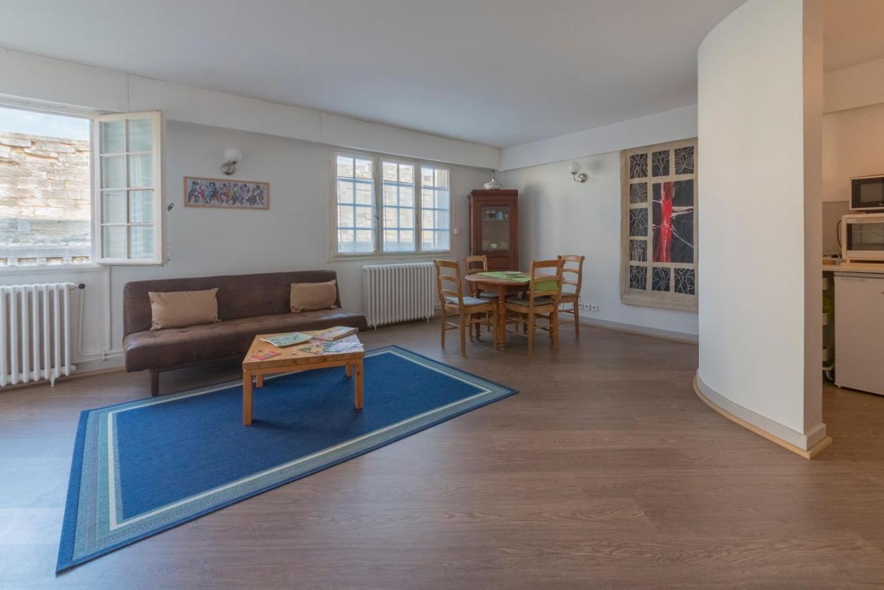 Appartement De Charme - Vue Sur Remparts - Wifi Gratuit - Parking Payant A Proximite 아비뇽 외부 사진